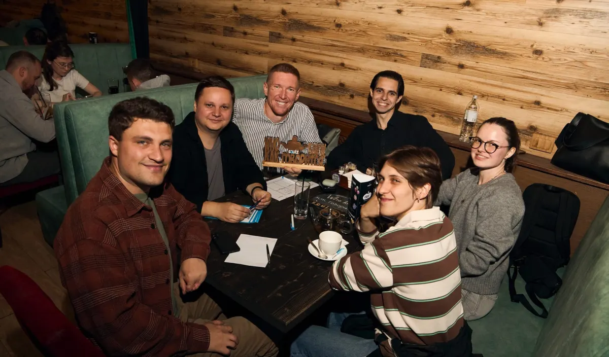 Золберг: зал во время игры Squiz